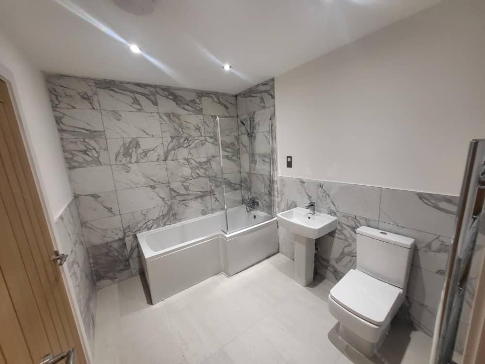 44 Beyers Close Manchester Exterior photo