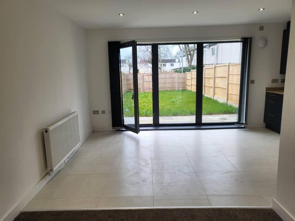 44 Beyers Close Manchester Exterior photo