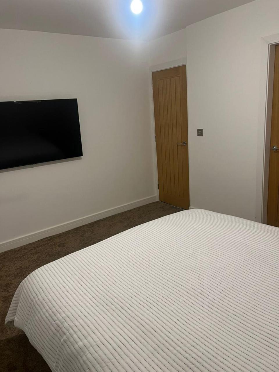 44 Beyers Close Manchester Exterior photo