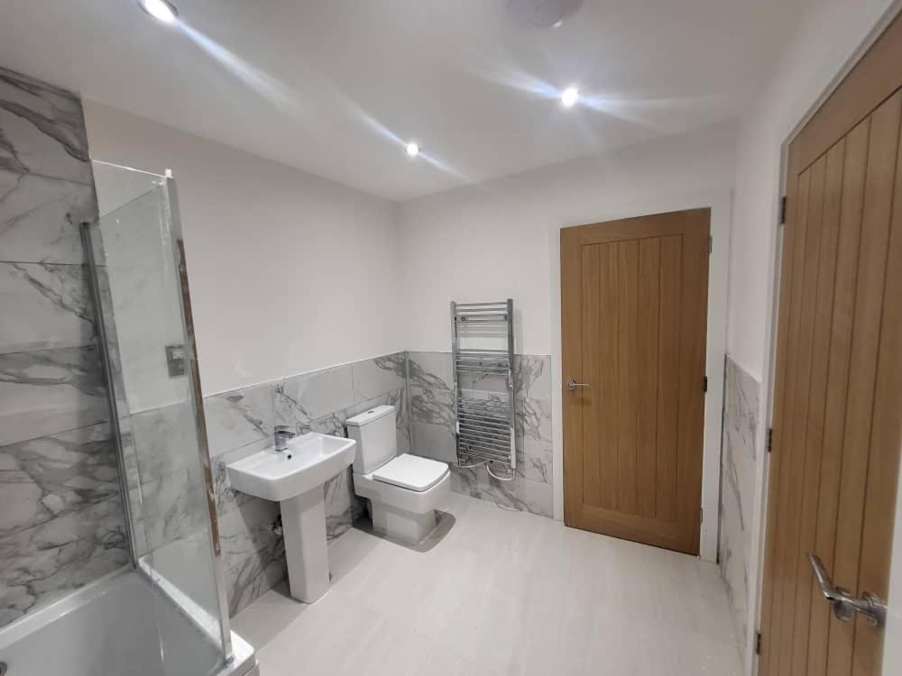 44 Beyers Close Manchester Exterior photo